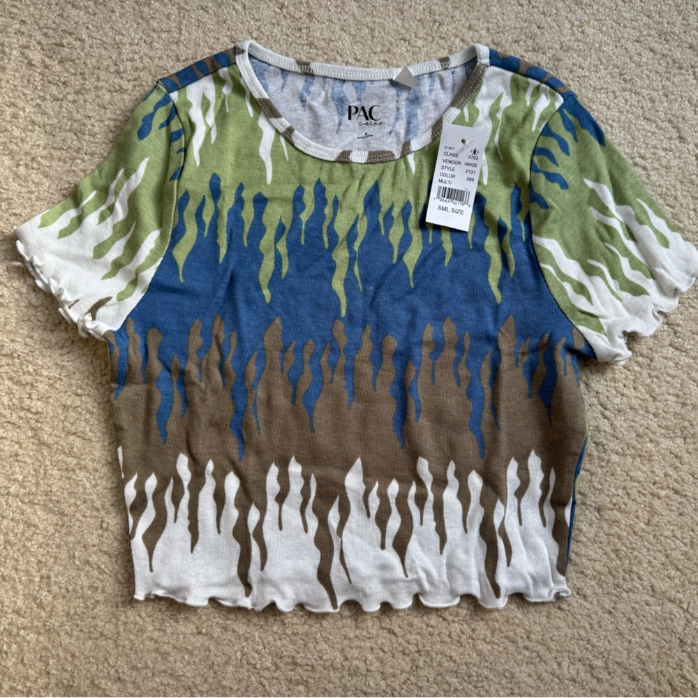 PacSun cropped shirt size Small